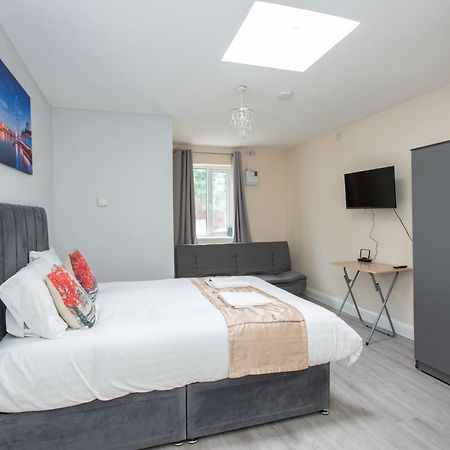 Saffron Studios Orpington Εξωτερικό φωτογραφία